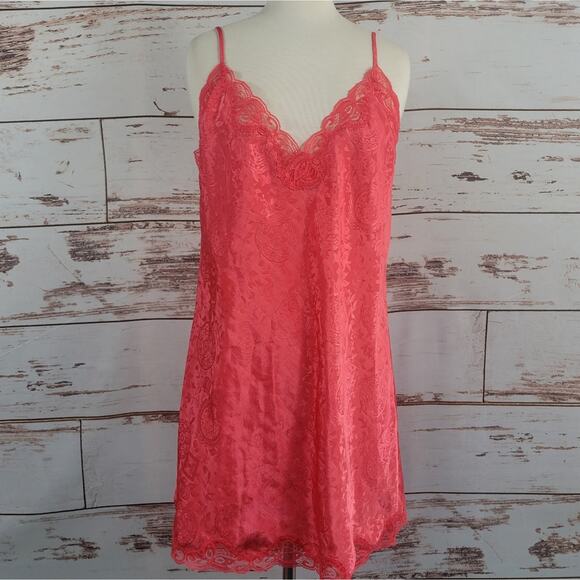 Vintage Victoria's Secret Gold Label Slip Textured Floral Salmon Pink Medium - Picture 1 of 8